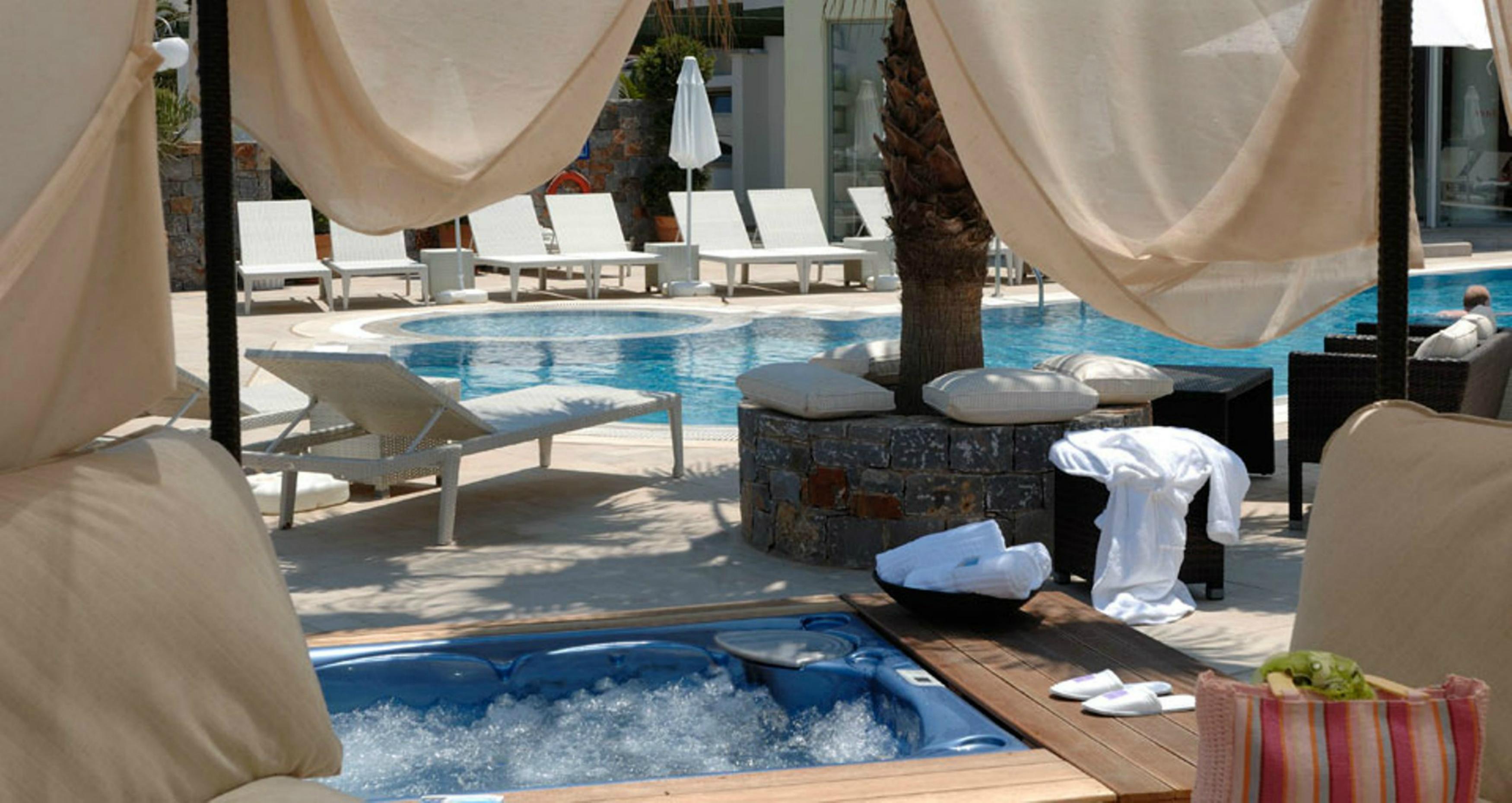 Angela Suites Boutique Hotel Sissi Bekvämligheter bild